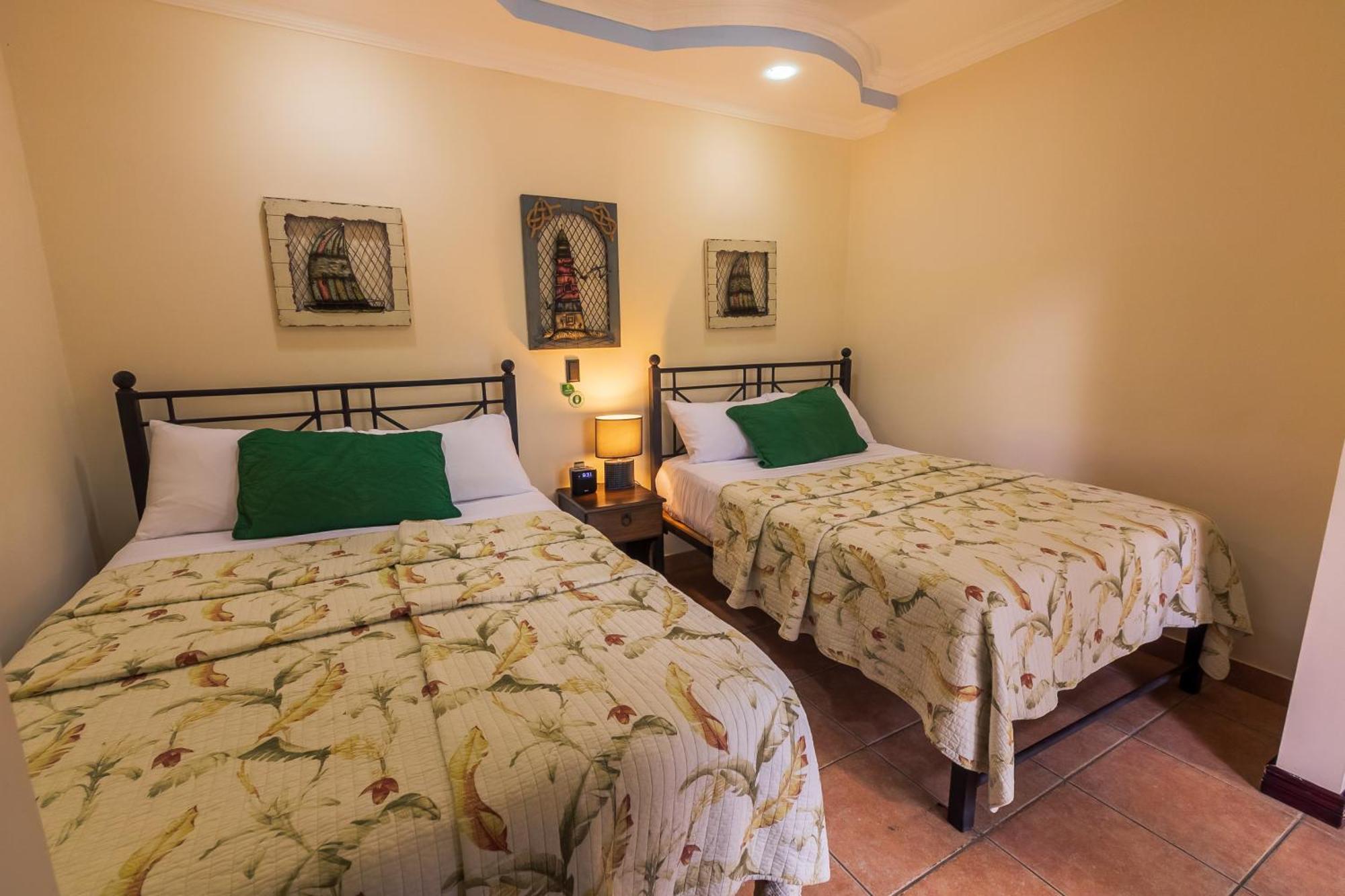 Aparthotel Casas Del Toro Playa Flamingo Esterno foto